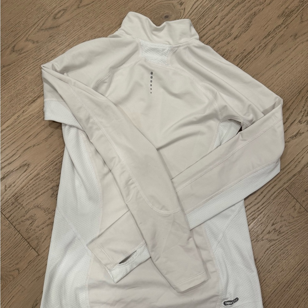 The North Face Women's White Long-Sleeve Top